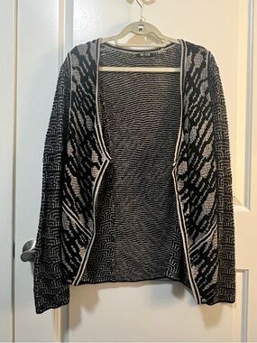 NIC+ZOE Black and White Open-Front Geometric Cardigan